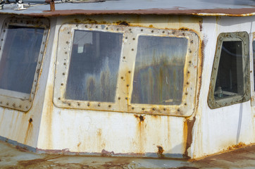Rusty old boat © Vinoverde