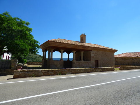 Allepuz,localidad y municipio de la comarca Maestrazgo en la provincia de Teruel, en la comunidad autónoma de Aragón, España.
