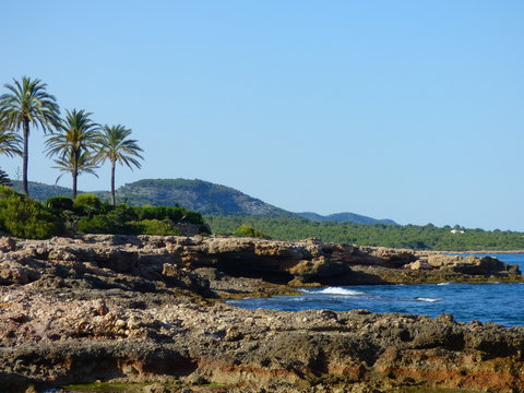 Playa de Alcossebre o Alcocéber, población perteneciente al municipio de Alcalá de Chivert en la provincia de Castellón, España