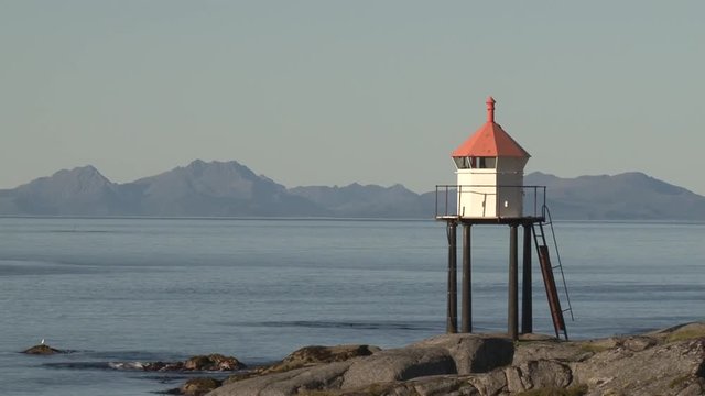 norwegen, norge, leuchtturm, fyr, brenna, k&uuml;ste, klippe, turm, lofoten, nordland, kleppstad, gims&ouml;ystraumen, gims&oslash;ystraumen, gims&oslash;y, szdalen, barstrand, wiese