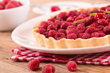 Raspberry tart. 
