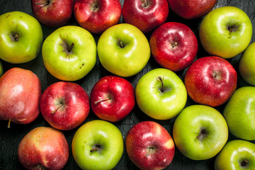 Red and green apples.