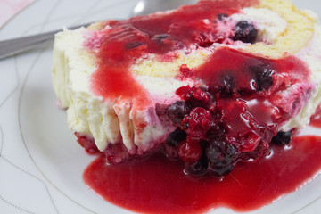 bûche aux fruits rouges