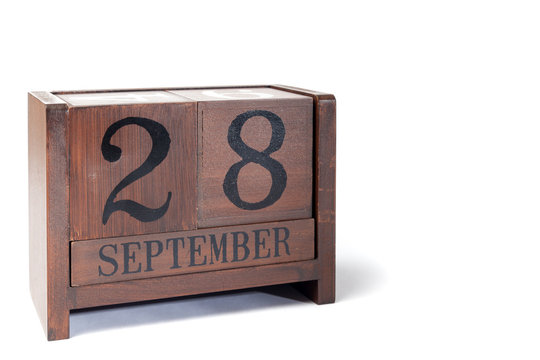 Wooden Perpetual Calendar set to September 28th