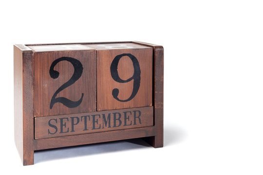 Wooden Perpetual Calendar set to September 29th