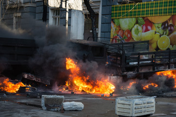 Street riots in Kiev, Revolution Advantages