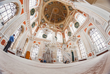 Fototapeta na wymiar Ortakoy Mosque on the Bosphorus shore Interior