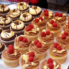 vegan raspberry cupcakes