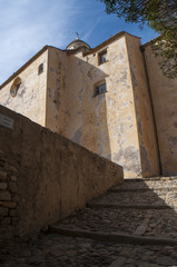 Corsica, 03/09/2017: dettagli della Cattedrale di Calvi, dedicata a San Giovanni Battista, antica...