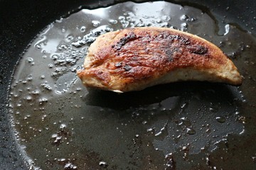 Fleisch in der Pfanne