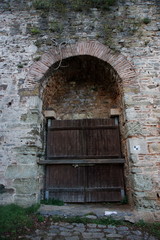 Fototapeta na wymiar Wooden gate of an old castle