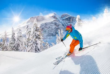 Küchenrückwand Plexiglas Wintersport Skifahrer beim Skifahren im Hochgebirge