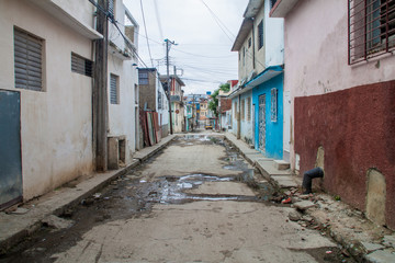 Fototapeta na wymiar Narrow street in Sancti Spiritus, Cuba