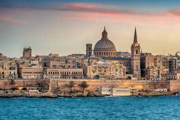 Fototapeta na wymiar Valletta, Malta: skyline from Marsans Harbour at sunset