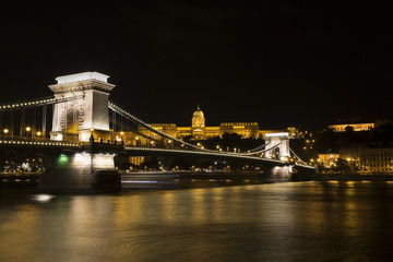 Fototapeta na wymiar Bridge Budapest