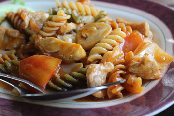 Macaroni in a white bowl