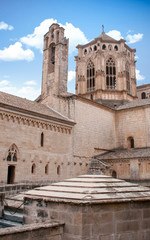 Fototapeta premium Poblet. Clochers de l'abbaye Santa Maria . Catalogne, Espagne 
