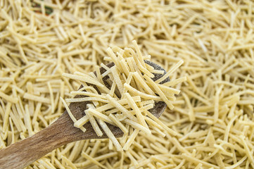 make pasta with homemade pasta, dough, make pasta and noodles at home

