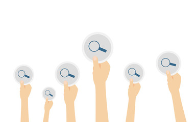 Hände halten Vergrößerungsglas