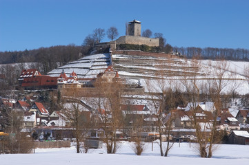 Fototapeta na wymiar Beilstein mit Burg Hohenbeilstein