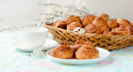 Homemade cinnamon buns cakes on a table