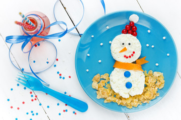 Christmas food art snowman healthy breakfast for kids