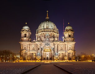 Fototapeta na wymiar Berlin Cathedral At Night Panorama