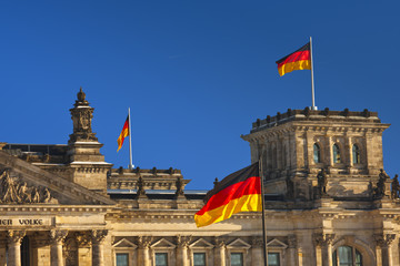Obraz premium Reichstag With German Flags