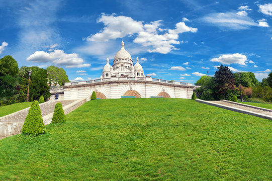Basilica of Sacre-Coeur in Montmartre, Paris