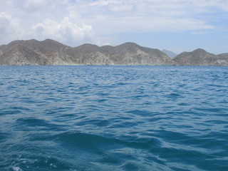 Paisaje ex&oacute;tico y natural desde Santa Marta, Colombia