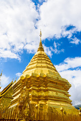 Fototapeta premium Wat Phra That Doi Suthep The temple founded in 1385 is a major landmark tourist attraction in Chiang Mai