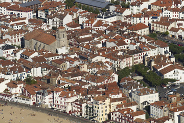 Fototapeta na wymiar Vue aérienne de Saint-Jean-de-Luz
