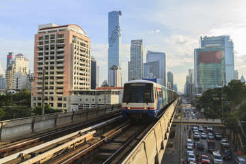 Fototapeta na wymiar Modern electric train at bangkok,thailand.