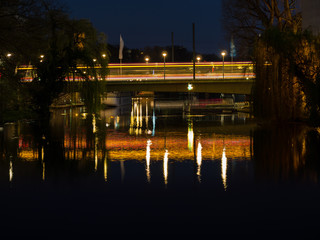 Br&uuml;cke mit Stra&szlig;enbahn