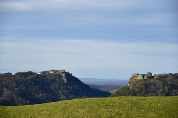 Le Fort Saint-André et le Fort Belin (Jura)