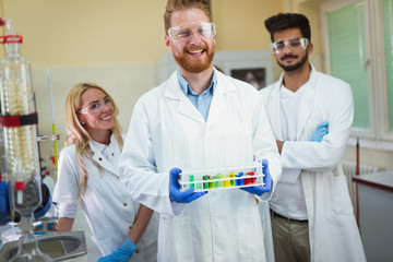 Group of students working at the laboratory