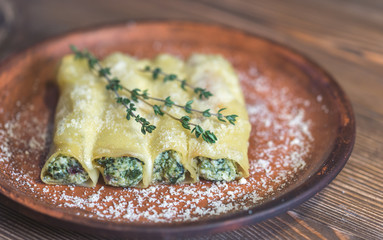 Canelloni stuffed with ricotta and spinach