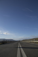 Autostrada vuota carreggiata