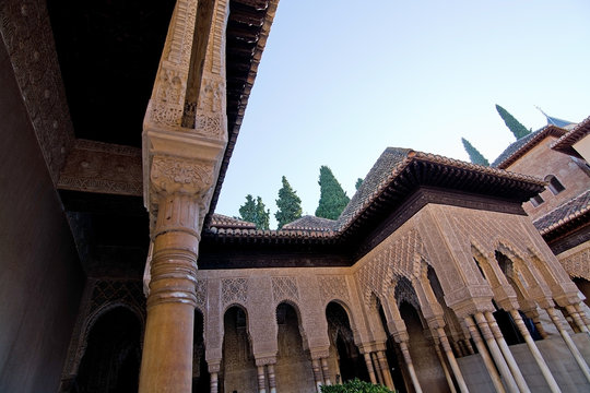 Alhambra interior details