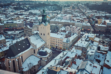 Naklejka premium Winter view on the downtown in Lviv, Ukraine.