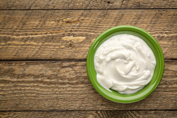 bowl of Greek yogurt with vanilla