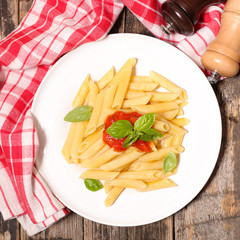 pasta and tomato sauce with basil
