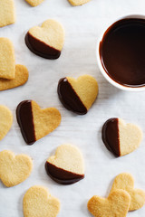 Obraz na płótnie Canvas heart shaped cookies