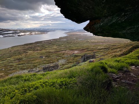 Shelter from the rain in Hardangervidda