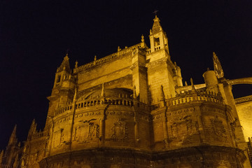 Fototapeta na wymiar night view of the castle in Sevilla