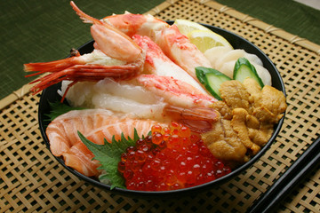 海鮮丼