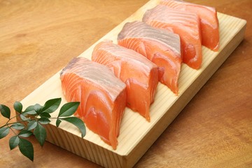 サーモンの切り身