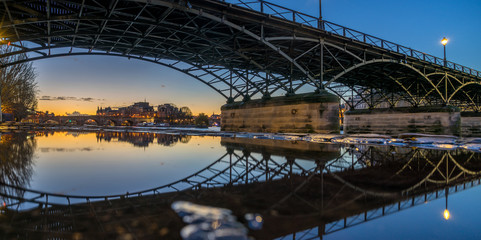 Fototapeta premium River Seine with Pont des Arts and Institut de France at night in Paris