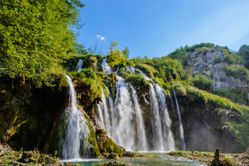 Fototapeta premium Waterfalls in Plitvice National Park, Croatia