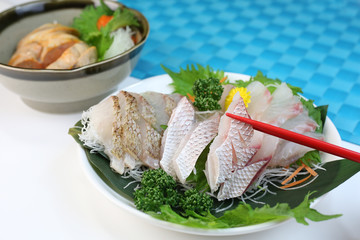 鯛の刺身